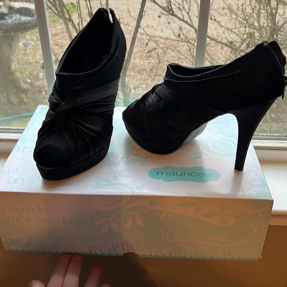 Maurice’s peep toe heels - Picture 2 of 3